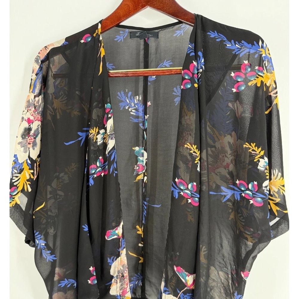 Forever 21 Floral Lightweight‎ Sheer Design Open kimono Coverup Black Size S